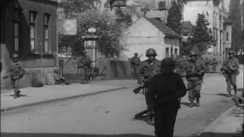 14TH ARMORED DRIVE, ... - 14TH ARMORED DRIVE, MUNNERSTADT, GERMANY ; STREET FIGHTING, - 111-adc-3942