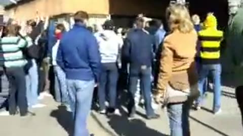 Russian Hooligans: Brutal Street Fight Caught on Camera | Real Urban Brawl