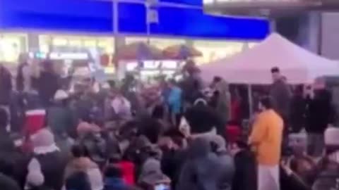 "We will not stop until Islam enters every home”, says an Imam in New York. It sounds like a threat.
