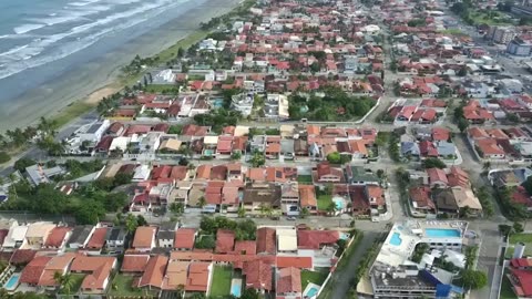 SOBRADO COM PISCINA LOCAÇAO MENSAL NA PRAIA DE PERUIBE POR R$ 4 MIL MENSAL APROVEITE AGORA