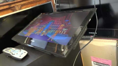 Testing a Haier LEY22C600 TV 22'' Inch LED TELEVISION freeview with working dvd player