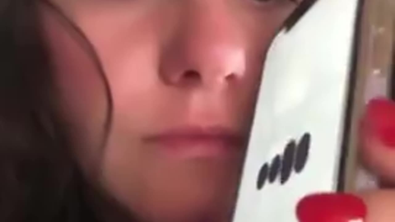 Lady asks Ai - why are they really blocking out The Sun_