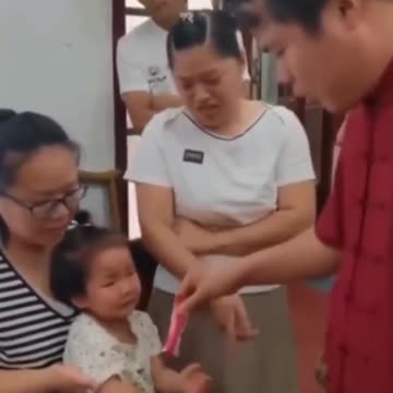 SHOCKING: Doctor fixes a dislocated elbow in seconds, child doesn't feel a thing.