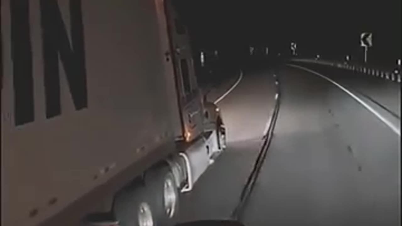 Ghost Truck? 🚚 #Shorts