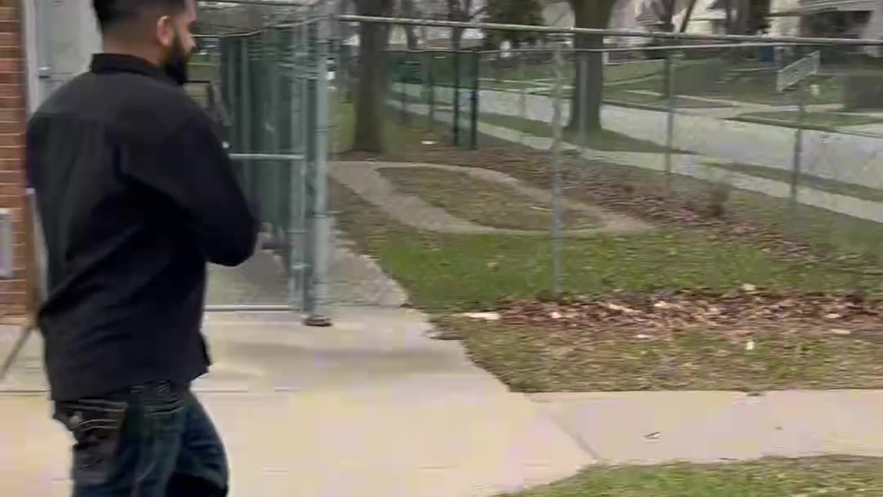 I CAUGHT A PRED! (Windsor Ontario)