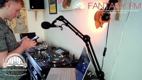 DJ Webbstar: Saturday Sunshine