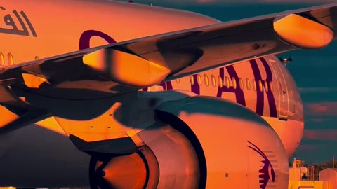 Pushback of Qatar Airways Boeing B777-3DZ(ER) registered A7-BEX