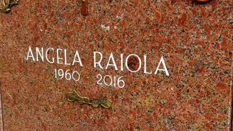 FAMOUS GRAVES - VOL. 519: BIG ANG
