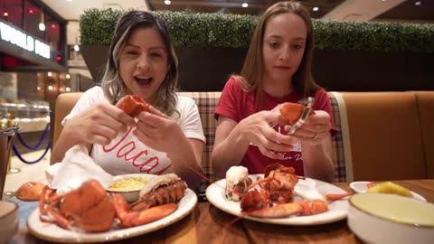 LOBSTER Buffets in VEGAS Are Back!!! (720p60fps)