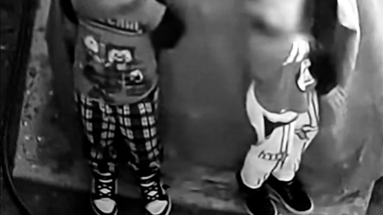 2 kids with loaded gun.....everything works out
