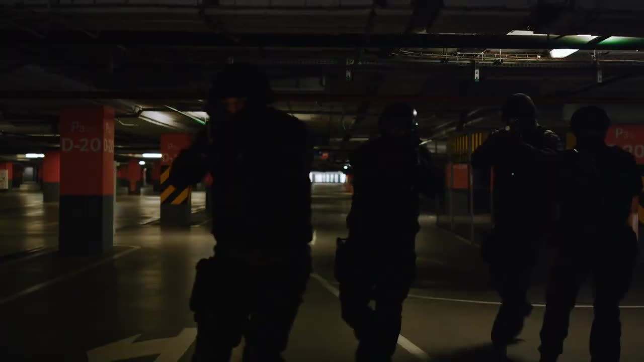 BREAKING NEWS! Multiple Blackhawk helicopters pursue swarms of UFOs!