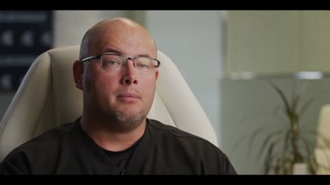 Watch Alex Jones Warn You About The New World Order Years Ago in These Films