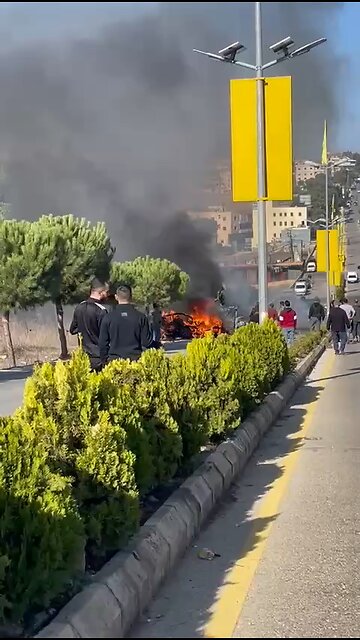 🚨🇮🇱🇱🇧 Israeli drone strike targets vehicle in Lebanon