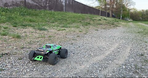 traxxas mini maxx vs feild