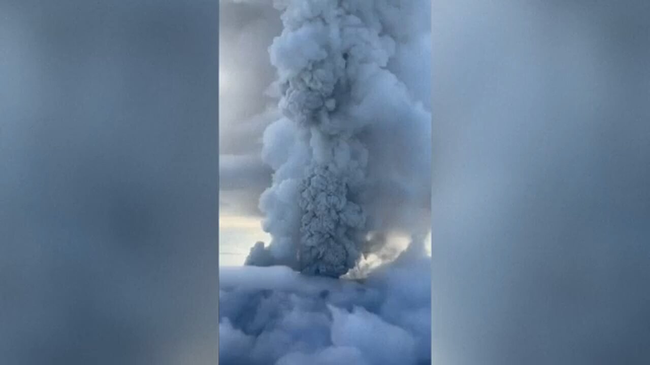 Dormant Russia volcano erupts for first time in 450 years