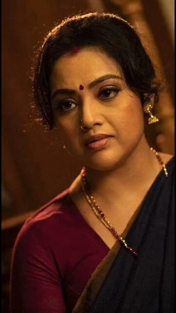 actress meena