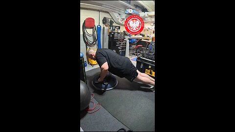 💪 “BOSU or Bust” – Carnivore Push-Up Challenge 🥩🔥