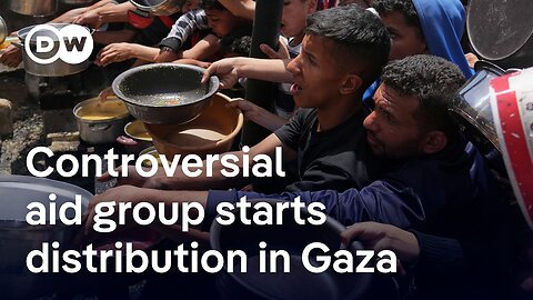Head of controversial new Israel, US-backed aid group resigns as aid distribution starts | DW News