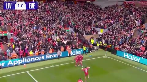 Incredible: LIVERPOOL 2-1 EVERTON | Premier League highlights