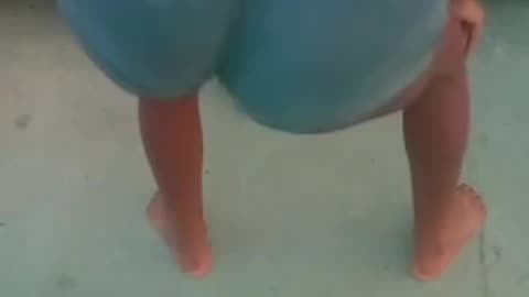 Thick Curvy Babe Twerk.