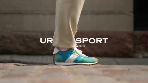 Women sneaker