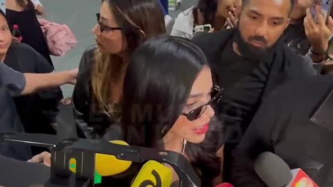 "TE QUEREMOS EMBARAZADA YA" 😳 La incómoda pregunta a Kenia Os y su ÉPICA RESPUESTA sobre su amor.