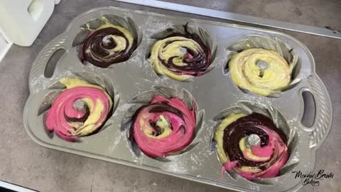Neapolitan bundt cake from scratch : Nordic ware heritage bundtlette pan : Neapolitan bundt cake