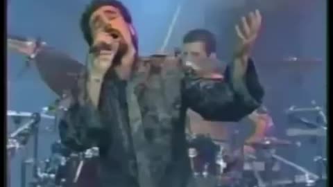 System Of A Down Spiders Live On Conan OBrien MUSIC VIDEO HD