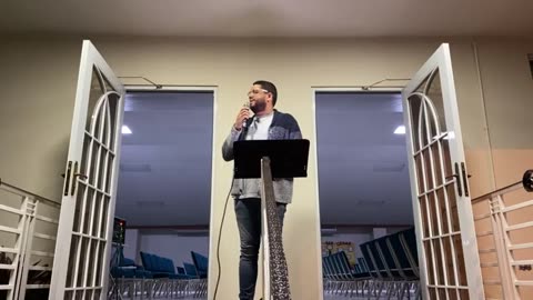 Campaña desde el estacionamiento del templo