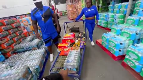 Day In A Life With DAGHETTOFAMILY , PAPA E Goes Shopping In Sams For The First Time In 25 YEARS!!