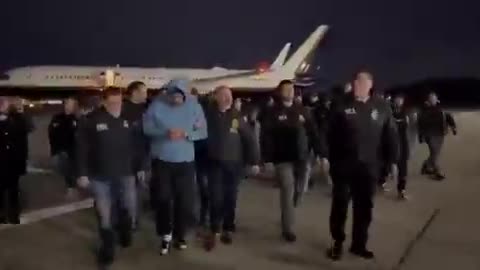First video released of Nicolás Maduro getting off the plane at New York's Stewart Airport