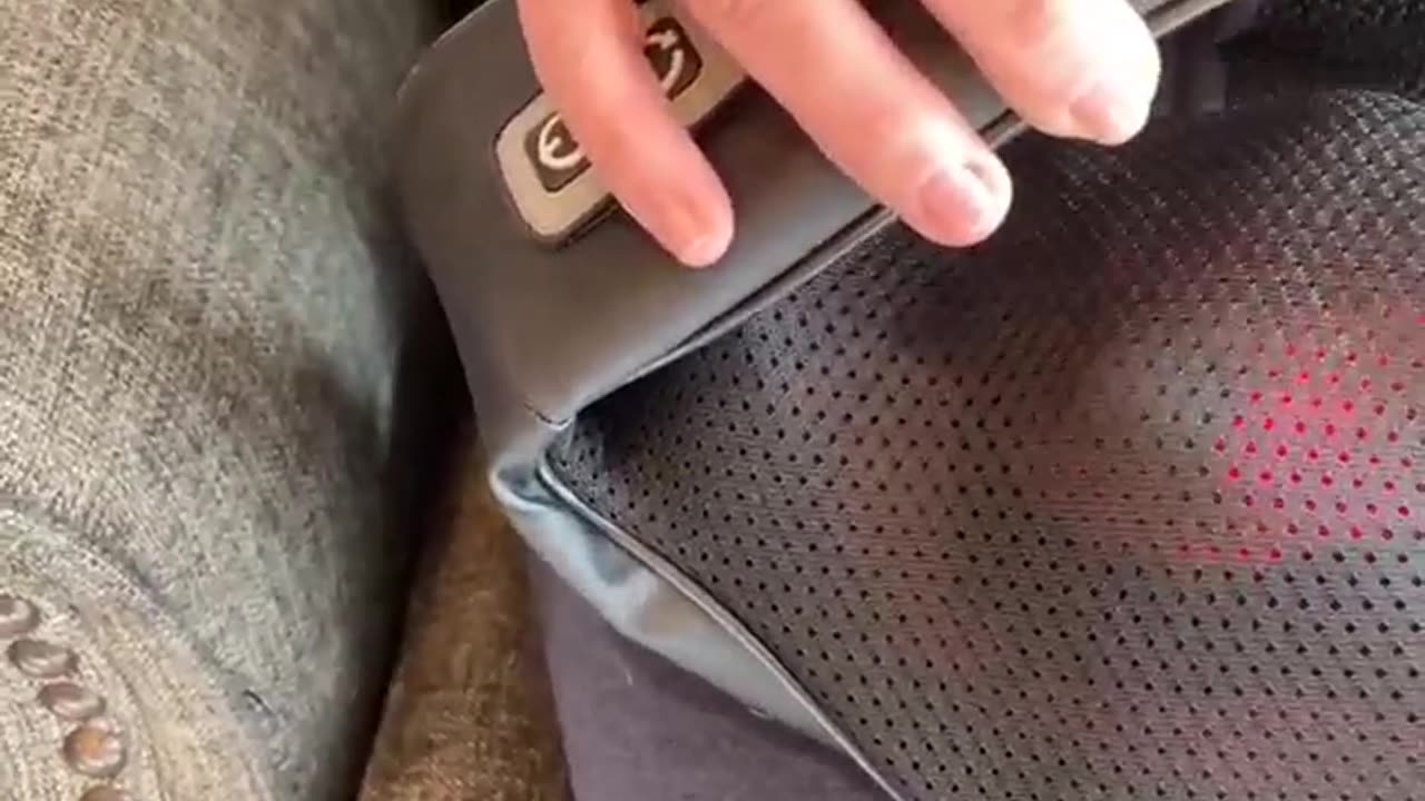Relax After a Long Day – Neck Massager Pick