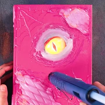 Who else wants their book to stare back at them? 👁️🐉