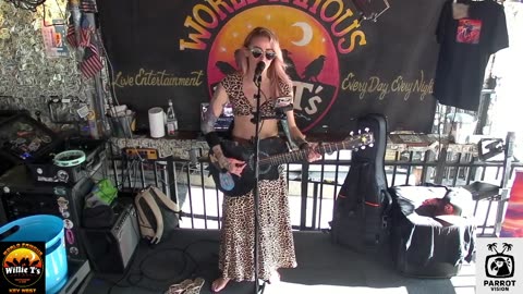 LIVE Music Everyday!