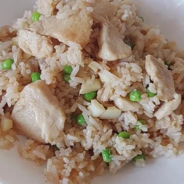 Overload Meaty Chicken Fried Rice. #Three3Egg #3eggs #chicken #FriedRice #EggFriedRice