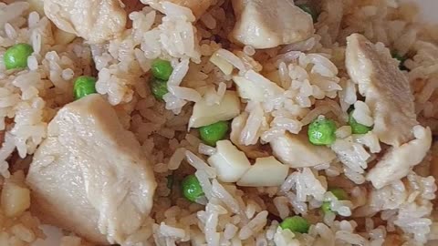 Overload Meaty Chicken Fried Rice. #Three3Egg #3eggs #chicken #FriedRice #EggFriedRice