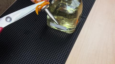 What Makes a Quality Pour Bottle Essential for Streamlined Bar Service?