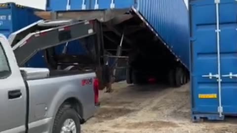 How We Deliver Your Container | USA Containers