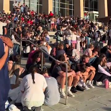 Liberty University students pray for Charlie Kirk & family yesterday