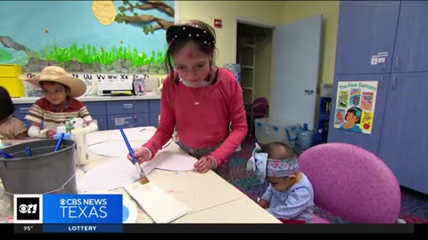 Despite painful condition, teen artist inspires with every brushstroke