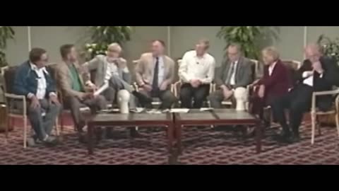 Dallas Autopsy Panel #4 The Metal Head Supports-Pics being Phonied-Putting JFK in Mahogany Casket>DC