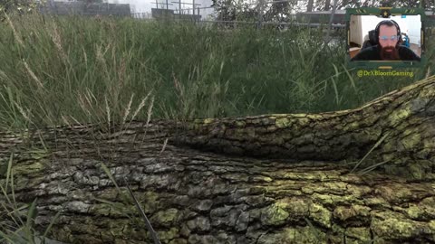 DayZ - Looting and looking for planks