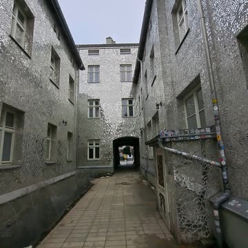 Szklane domy [Rumble Short]