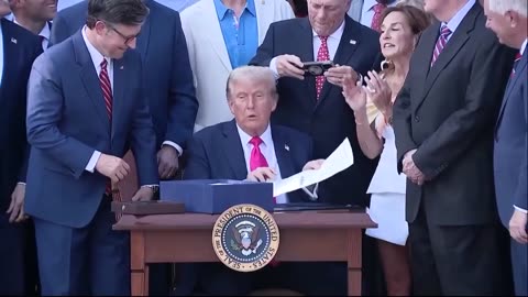 Trump Signs "Great Beautiful Debt" Bill — U.S. Economy Officially Marches Toward Default