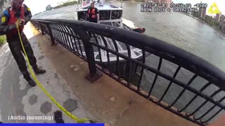 NYPD cops save suicidal woman from East River after she jumped