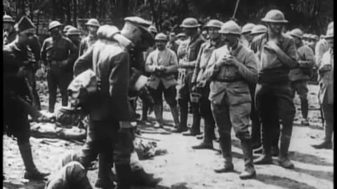 [FOX-MOVIETONE NEWSREEL EXCERPTS] - [FOX-MOVIETONE NEWSREEL EXCERPTS] - cbs-cbswwi-8