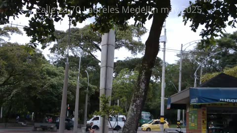 La Señora de la Ópera de la Calle 70 - Medellín ¡Y su mensaje de limpieza! | Mayo 2025