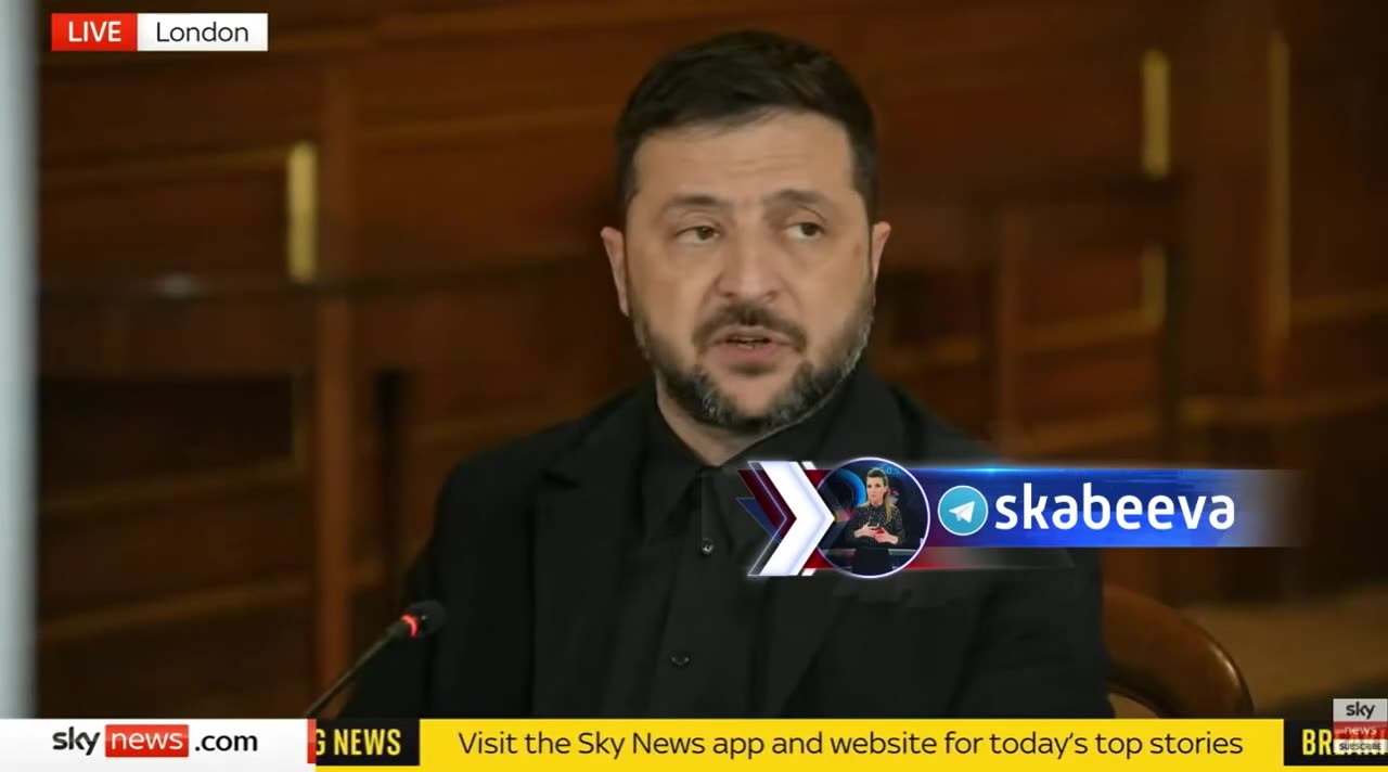 Zelensky told Macron and Starmer that Diplomacy has Stalled and Ukraine needs Stronger Strike