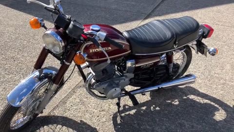 Vintage Honda CD200 Benly ✨ | Motorcycle Walk Around + Short Ride