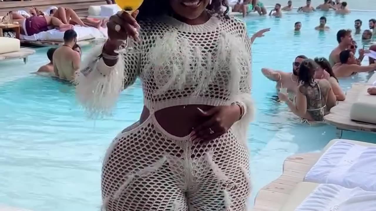 @VeeSidika